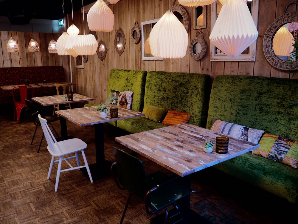 Brasserie Deventer Schouwburg ingericht voor vergaderen en bijeenkomsten